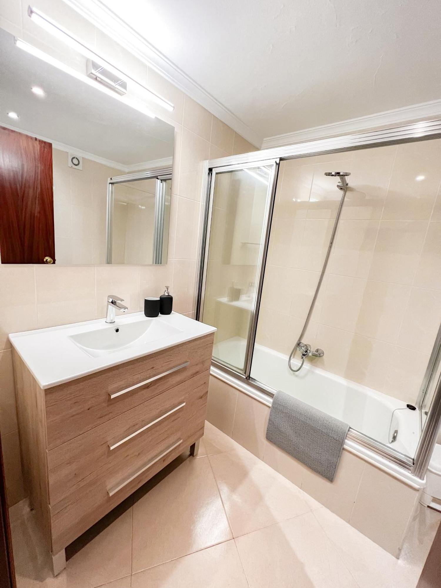 Cozy Flat With Sea Views La Torre Torremolinos Exterior foto